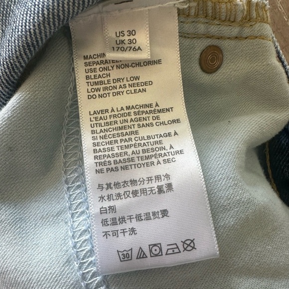 Urban Outfitters BDG Bootcut Distressed High Rise Jeans Women’s size 30​​ - Picture 11 of 16